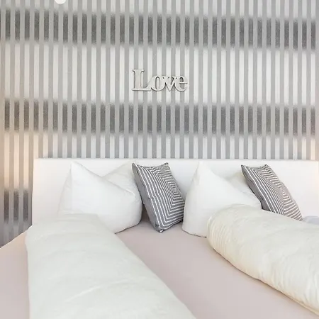 Deluxe Appartements Am Muenster Friburgo in Brisgovia Esterno foto